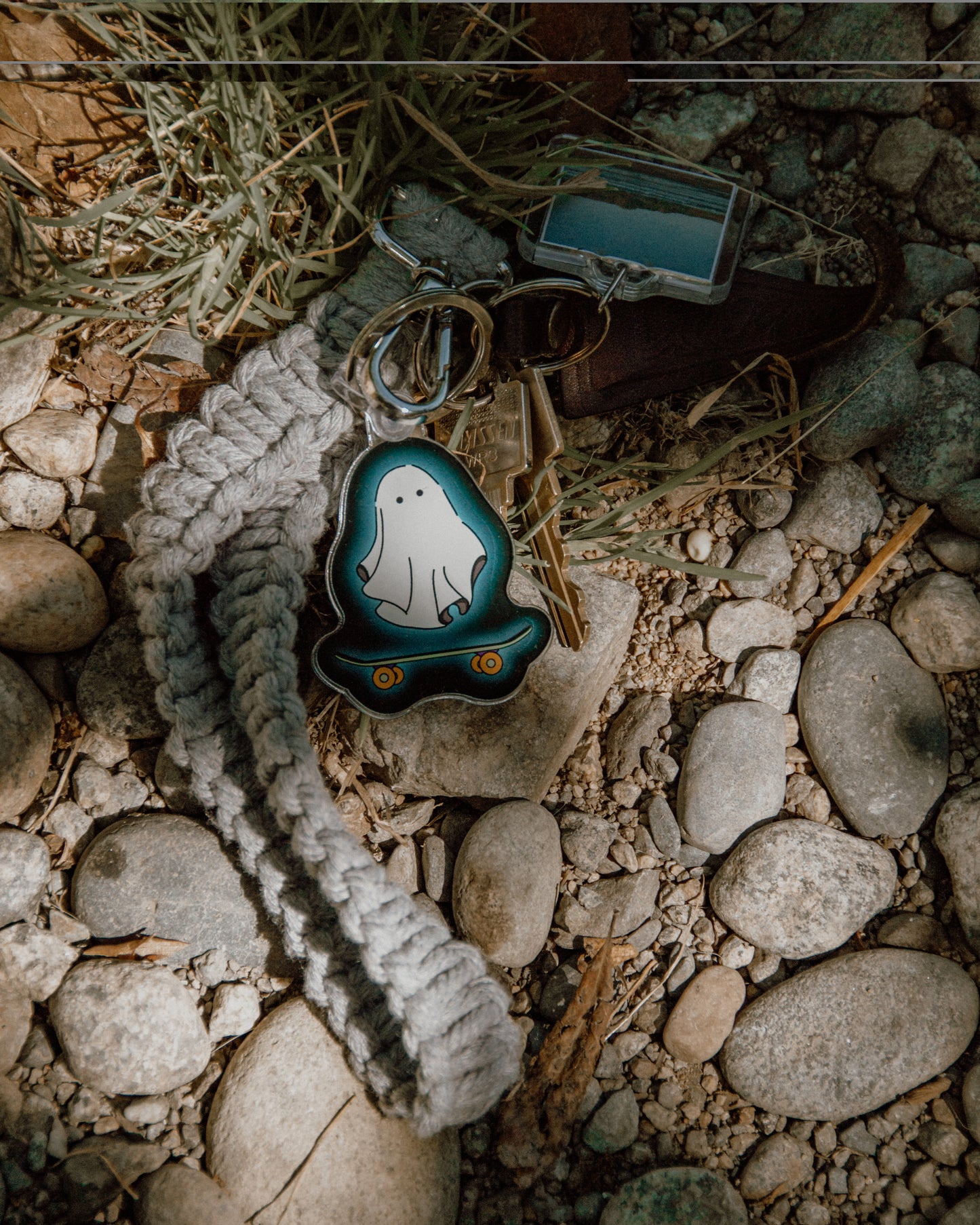 Acrylic Design Keychain - Skater Ghost